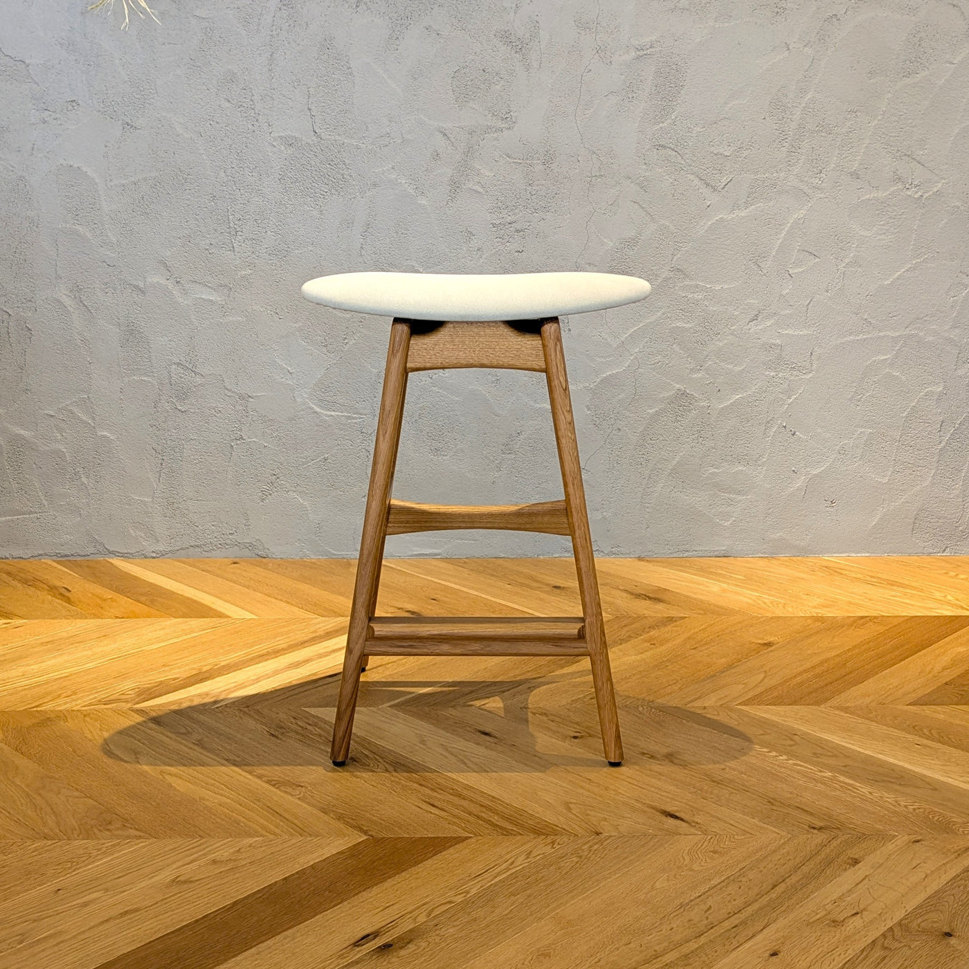 outlet yu-counter stool  / UltraSuede3914