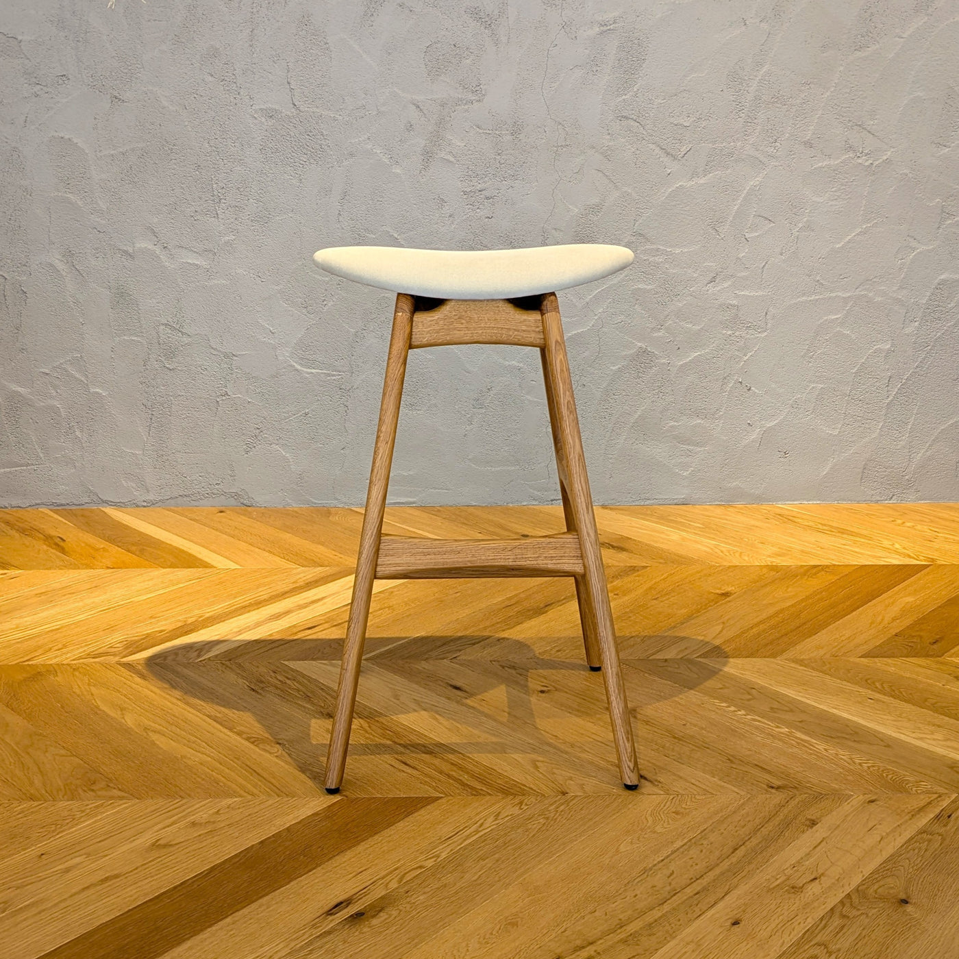 outlet yu-counter stool  / UltraSuede3914
