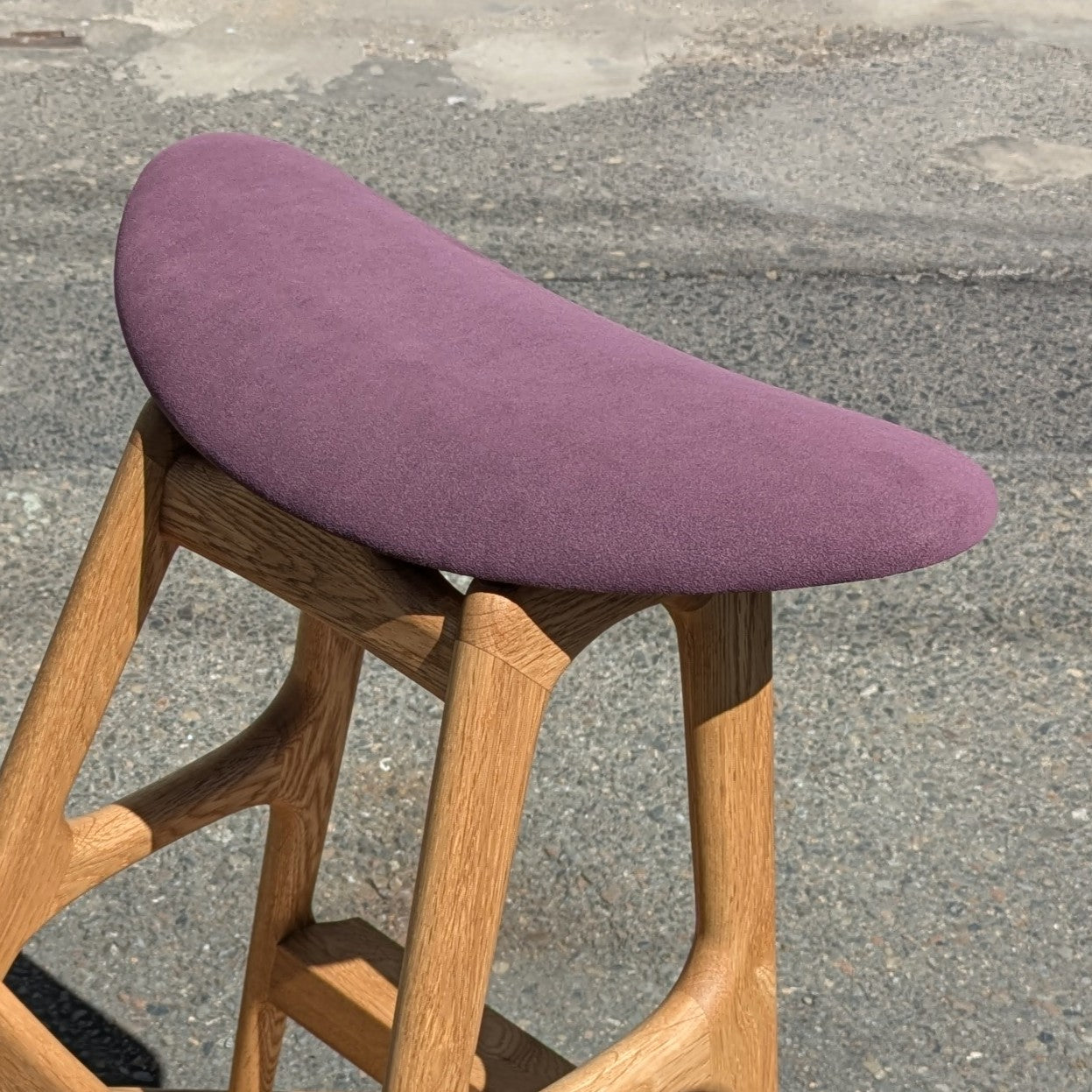 yu-counter stool  / UltraSuede6M38