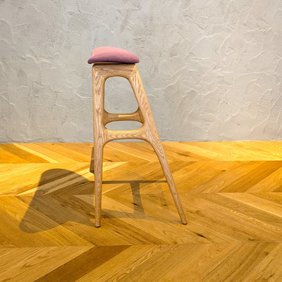 yu-counter stool  / UltraSuede6M38