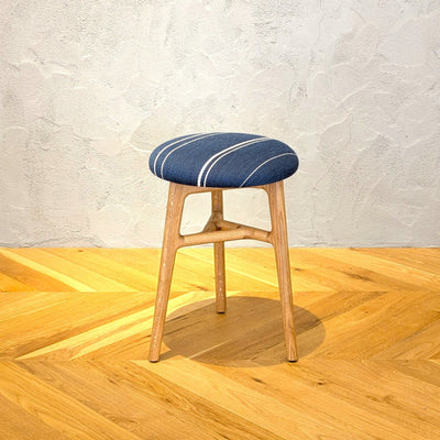 Y3 stool / oak / UrdStripe4