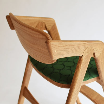 A kids chair/oak
