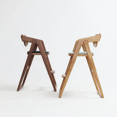 A kids chair/walnut